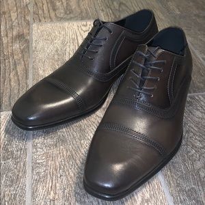 Reaction Kenneth Cole oxfords Mens size 9. New